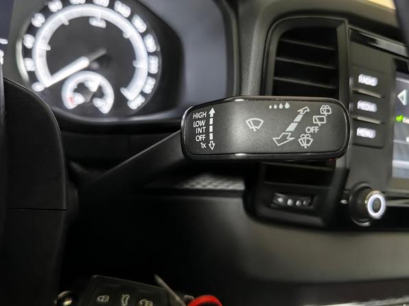 Skoda Karoq I с пробегом 2020 года, цена 2 255 000 рублей, 99089 км, внедорожник, Автокод Объявления
