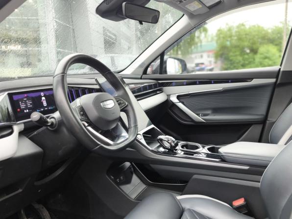 Geely Atlas II с пробегом 2024 года, цена 2 750 000 рублей, 65725 км, внедорожник, Автокод Объявления