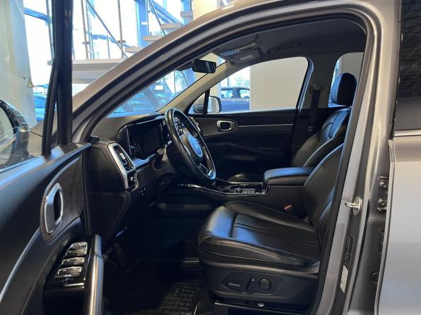 Kia Sorento IV с пробегом 2022 года, цена 3 600 000 рублей, 130861 км, внедорожник, Автокод Объявления