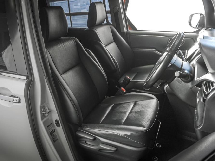 Toyota Esquire I Тюмень  - изображение 10