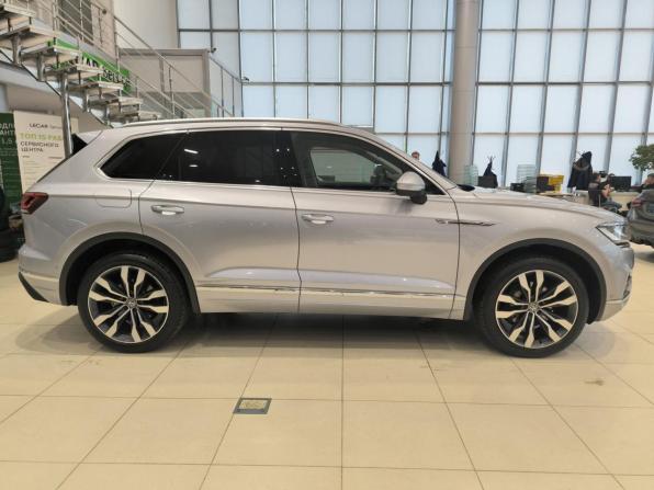 Volkswagen Touareg III с пробегом 2020 года, цена 4 950 000 рублей, 81898 км, внедорожник, Автокод Объявления