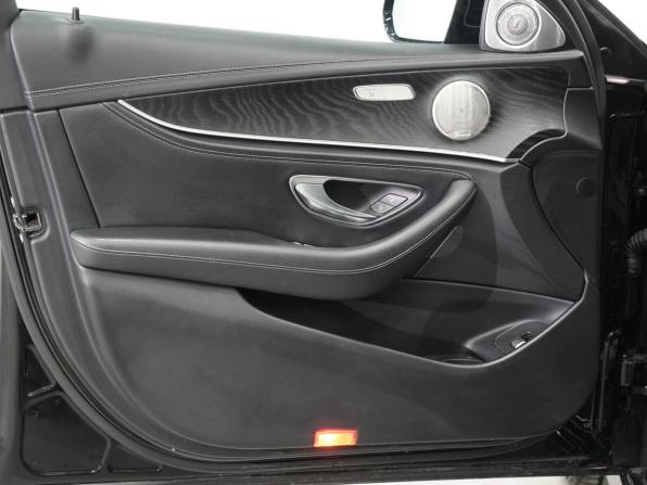 Mercedes-Benz E-Класс V (W213 S213 C238) Рестайлинг с пробегом 2020 года, цена 3 750 000 рублей, 179977 км, седан, Автокод Объявления