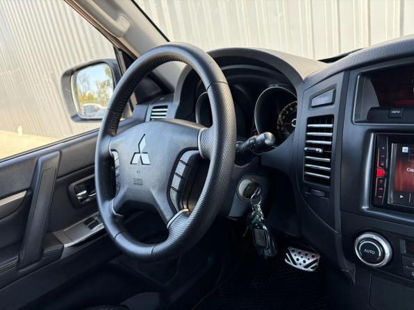Mitsubishi Pajero IV Рестайлинг 1 с пробегом 2012 года, цена 2 120 000 рублей, 180888 км, внедорожник, Автокод Объявления