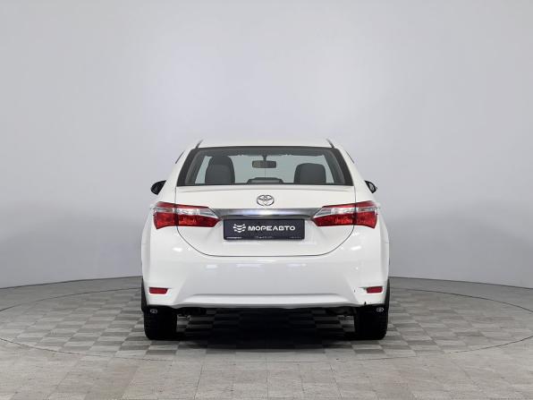Toyota Corolla XI (E160 E170 E180) Рестайлинг 1 с пробегом 2016 года, цена 1 360 000 рублей, 81000 км, седан, Автокод Объявления