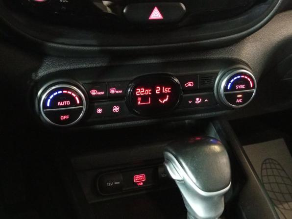 Kia Soul III с пробегом 2021 года, цена 1 779 000 рублей, 180831 км, хэтчбек, Автокод Объявления