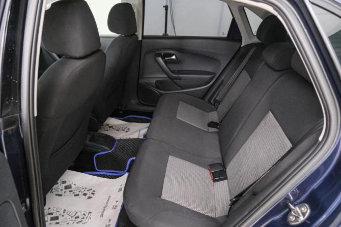 Volkswagen Polo V с пробегом 2013 года, цена 829 000 рублей, 220000 км, седан, Автокод Объявления