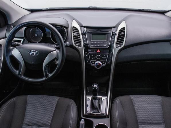 Hyundai i30 II Рестайлинг с пробегом 2015 года, цена 990 000 рублей, 275698 км, хэтчбек, Автокод Объявления