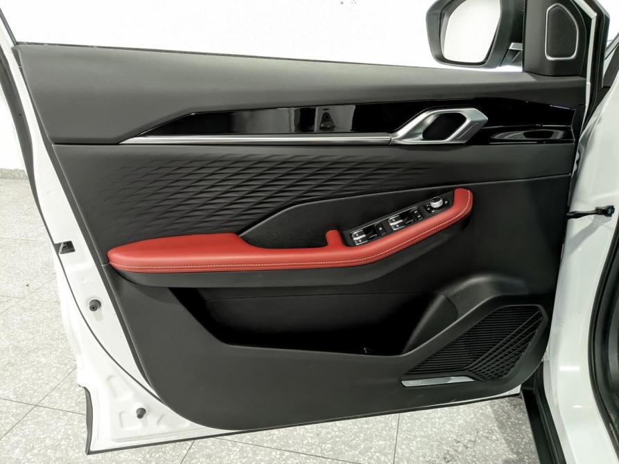 Geely Coolray I Рестайлинг Москва  - изображение 19