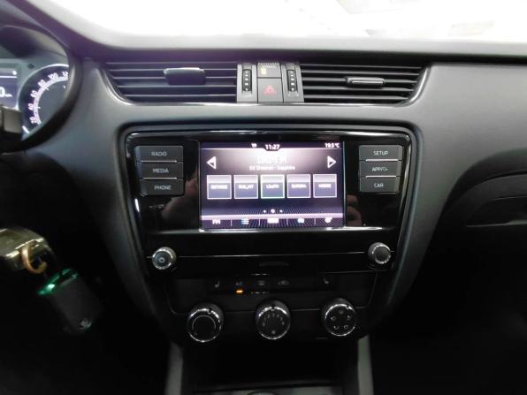 Skoda Octavia III (A7) Рестайлинг с пробегом 2019 года, цена 1 960 000 рублей, 60900 км, лифтбек, Автокод Объявления
