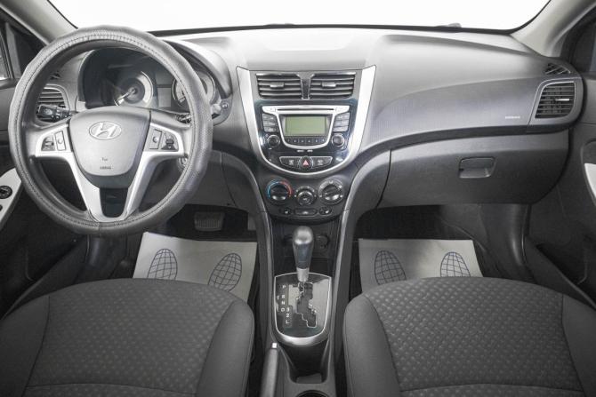 Hyundai Solaris I с пробегом 2011 года, цена 879 000 рублей, 133000 км, хэтчбек, Автокод Объявления