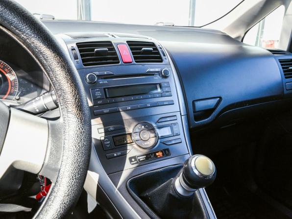 Toyota Auris I с пробегом 2009 года, цена 675 000 рублей, 368810 км, хэтчбек, Автокод Объявления