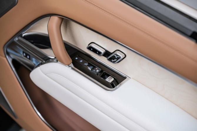 Новый Land Rover Range Rover V 2025 года, цена 39 630 000 рублей, внедорожник, Автокод Объявления