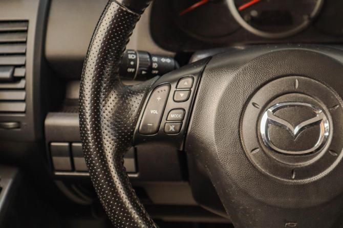 Mazda 5 I (CR) Рестайлинг с пробегом 2008 года, цена 719 000 рублей, 276000 км, компактвэн, Автокод Объявления