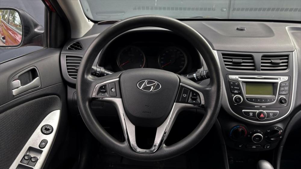 Hyundai Solaris I Брянск  - изображение 8