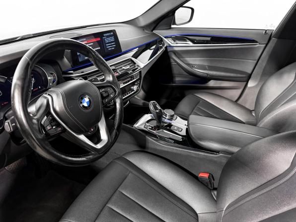 BMW 5 серии VII (G30/G31/G38) с пробегом 2017 года, цена 3 290 000 рублей, 144867 км, седан, Автокод Объявления