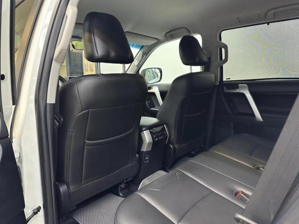 Toyota Land Cruiser Prado 150 Series Рестайлинг 2 с пробегом 2019 года, цена 5 998 000 рублей, 32341 км, внедорожник, Автокод Объявления