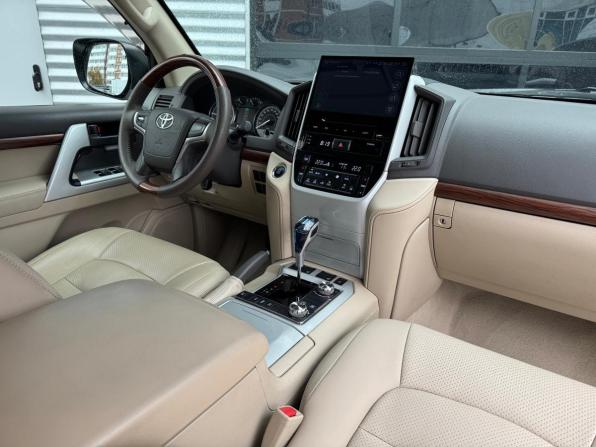 Toyota Land Cruiser 200 Series Рестайлинг 2 с пробегом 2020 года, цена 7 690 000 рублей, 79155 км, внедорожник, Автокод Объявления