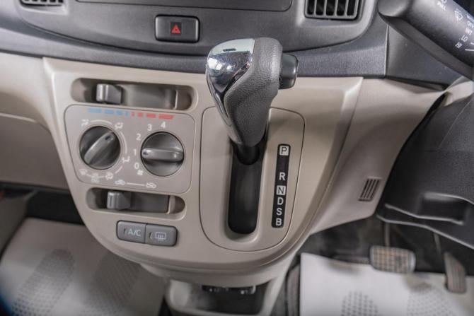 Daihatsu Mira e:S II с пробегом 2015 года, цена 449 000 рублей, 177000 км, хэтчбек, Автокод Объявления
