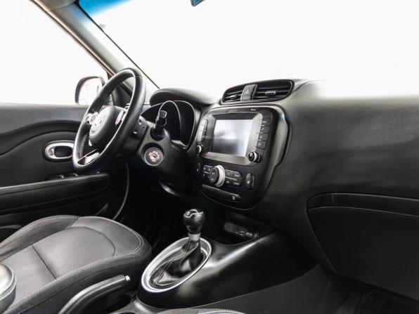 Kia Soul II Рестайлинг с пробегом 2018 года, цена 1 648 000 рублей, 139765 км, хэтчбек, Автокод Объявления