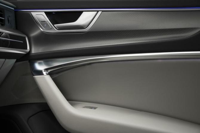 Audi A6 V (C8) с пробегом 2021 года, цена 4 450 000 рублей, 62800 км, седан, Автокод Объявления