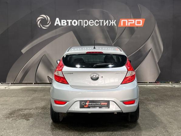 Hyundai Solaris I с пробегом 2011 года, цена 680 000 рублей, 131497 км, хэтчбек, Автокод Объявления