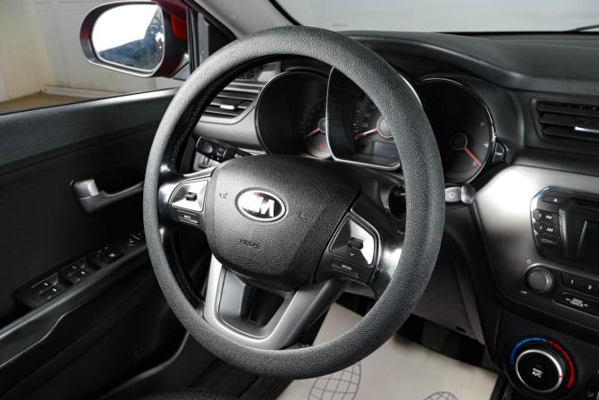 Kia Rio III с пробегом 2014 года, цена 899 000 рублей, 218000 км, седан, Автокод Объявления