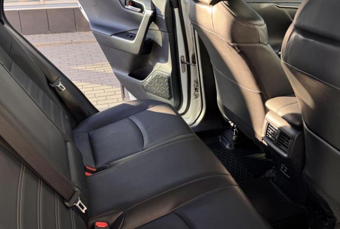Toyota RAV4 V (XA50) с пробегом 2019 года, цена 3 610 000 рублей, 84047 км, внедорожник, Автокод Объявления