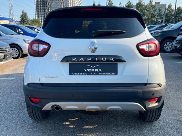 Renault Kaptur I с пробегом 2016 года, цена 1 250 000 рублей, 126893 км, внедорожник, Автокод Объявления