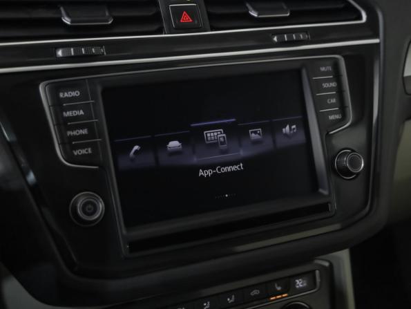 Volkswagen Tiguan II с пробегом 2017 года, цена 2 269 000 рублей, 149503 км, внедорожник, Автокод Объявления