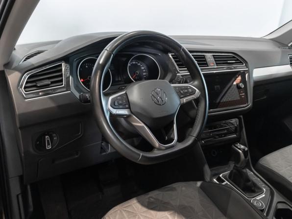 Volkswagen Tiguan II Рестайлинг с пробегом 2021 года, цена 3 295 800 рублей, 115000 км, внедорожник, Автокод Объявления