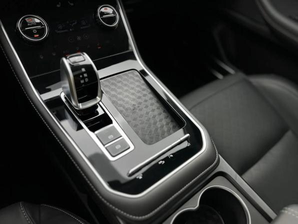 Chery Tiggo 8 I Рестайлинг с пробегом 2024 года, цена 2 235 000 рублей, 25000 км, внедорожник, Автокод Объявления