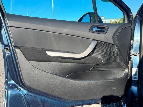 Peugeot 308 I Рестайлинг с пробегом 2011 года, цена 563 300 рублей, 132945 км, хэтчбек, Автокод Объявления