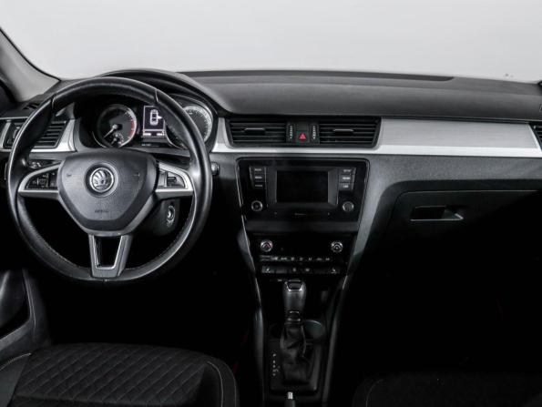 Skoda Rapid I с пробегом 2016 года, цена 910 000 рублей, 222696 км, лифтбек, Автокод Объявления