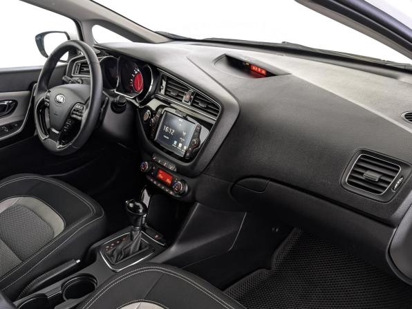 Kia Ceed II Рестайлинг с пробегом 2018 года, цена 1 350 000 рублей, 140589 км, универсал, Автокод Объявления