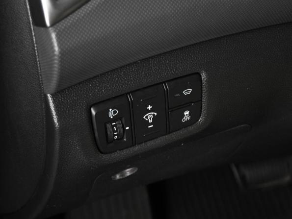 Hyundai Creta I Рестайлинг с пробегом 2021 года, цена 1 909 000 рублей, 95359 км, внедорожник, Автокод Объявления