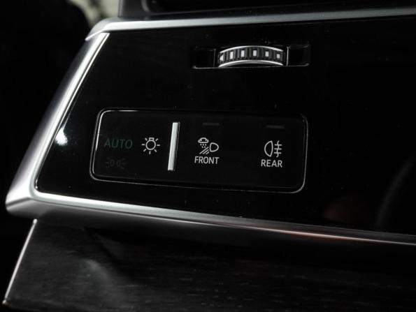 Audi Q8 I (4M) с пробегом 2020 года, цена 6 955 000 рублей, 154956 км, внедорожник, Автокод Объявления