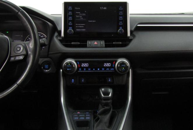 Toyota RAV4 V (XA50) с пробегом 2021 года, цена 3 795 000 рублей, 137899 км, внедорожник, Автокод Объявления