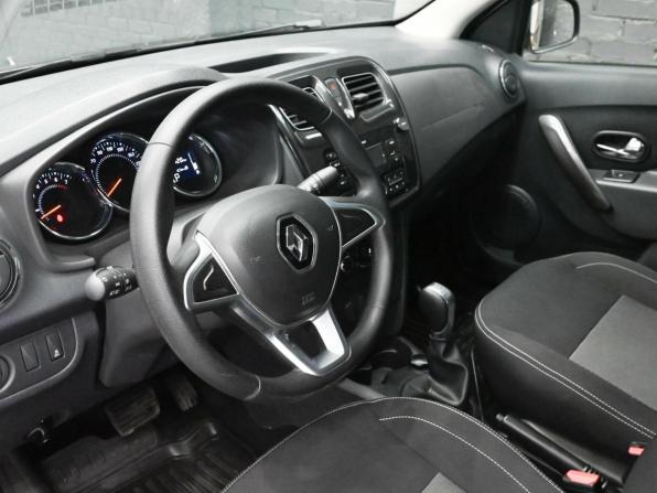 Renault Logan II Рестайлинг с пробегом 2021 года, цена 1 380 000 рублей, 69779 км, седан, Автокод Объявления