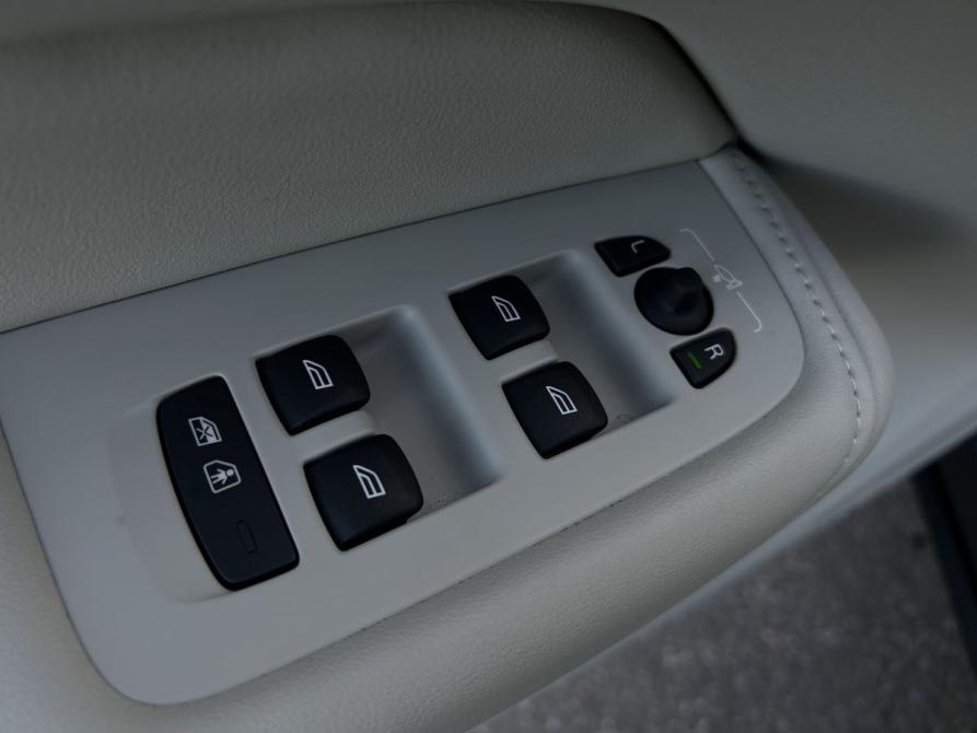 Volvo XC60 II Рестайлинг 3 Тверь  - изображение 26