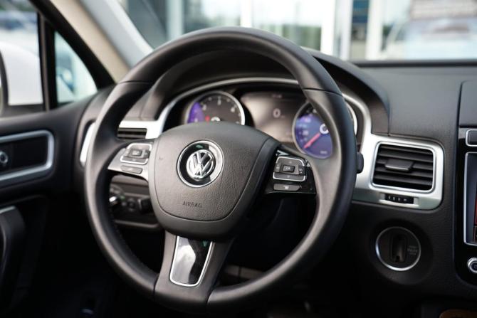 Volkswagen Touareg II Рестайлинг с пробегом 2015 года, цена 3 555 000 рублей, 154000 км, внедорожник, Автокод Объявления