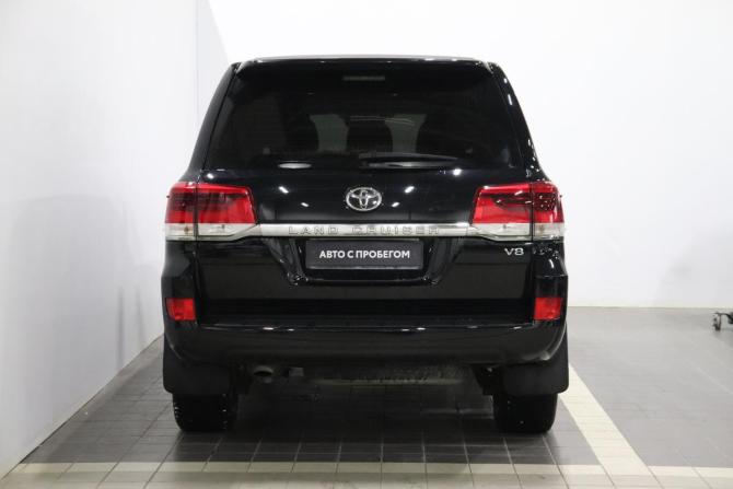 Toyota Land Cruiser 200 Series Рестайлинг 2 с пробегом 2015 года, цена 4 360 000 рублей, 286065 км, внедорожник, Автокод Объявления