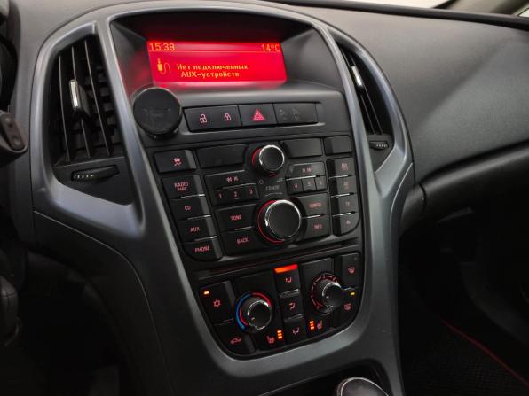 Opel Astra J Рестайлинг с пробегом 2013 года, цена 650 000 рублей, 173933 км, хэтчбек, Автокод Объявления