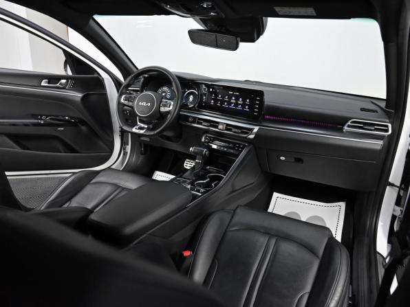 Kia K5 III с пробегом 2022 года, цена 1 849 000 рублей, 44974 км, седан, Автокод Объявления