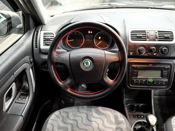 Skoda Fabia II с пробегом 2009 года, цена 380 000 рублей, 152283 км, хэтчбек, Автокод Объявления