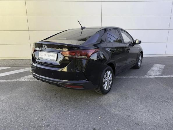 Hyundai Solaris II Рестайлинг с пробегом 2021 года, цена 1 460 000 рублей, 142353 км, седан, Автокод Объявления