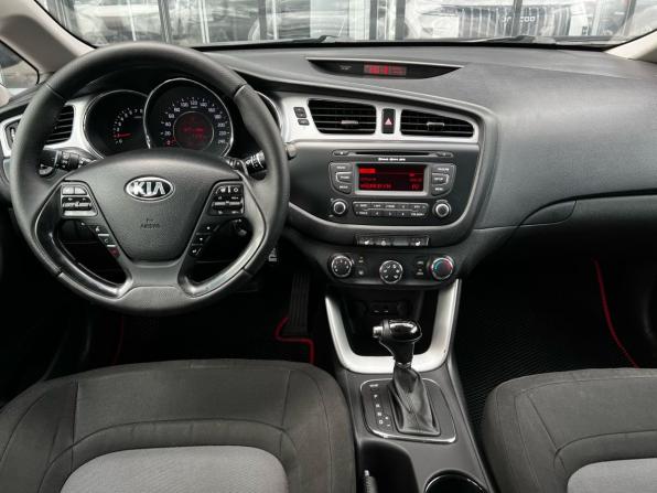 Kia Ceed II с пробегом 2014 года, цена 1 049 000 рублей, 159051 км, универсал, Автокод Объявления