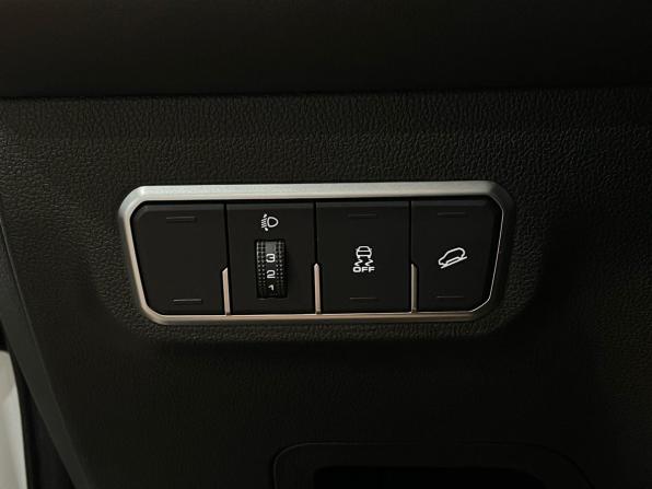 Haval M6 II с пробегом 2023 года, цена 1 625 000 рублей, 99998 км, внедорожник, Автокод Объявления