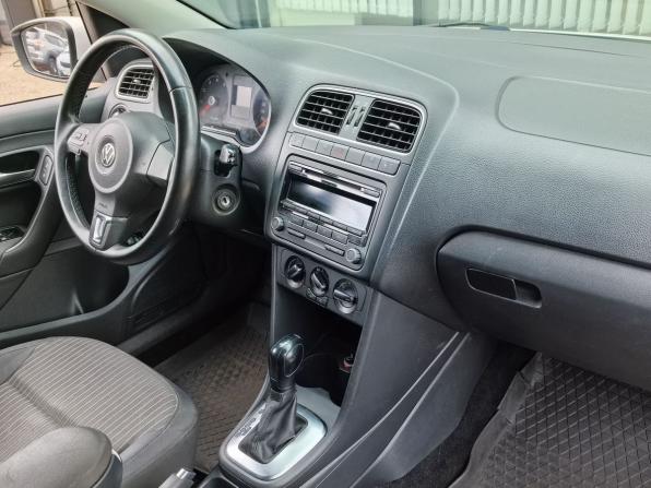 Volkswagen Polo V с пробегом 2011 года, цена 560 000 рублей, 256542 км, седан, Автокод Объявления