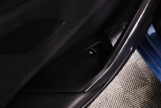Volkswagen Jetta VII с пробегом 2021 года, цена 2 549 000 рублей, 46307 км, седан, Автокод Объявления