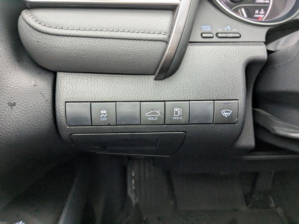 Toyota Camry VIII (XV70) Рестайлинг с пробегом 2021 года, цена 3 200 000 рублей, 13207 км, седан, Автокод Объявления